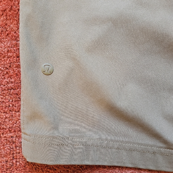 Lululemon Mens The Works ABC Shorts LM7929S Golf Warpstreme 11" Chino Tan - Picture 3 of 10
